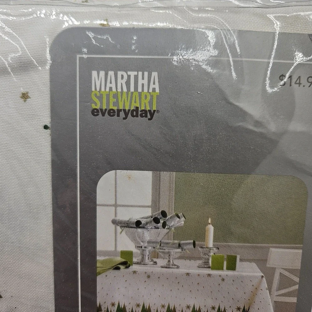 Martha Stewart Everyday Gold Starry Forest Christmas Tablecloth Round 70